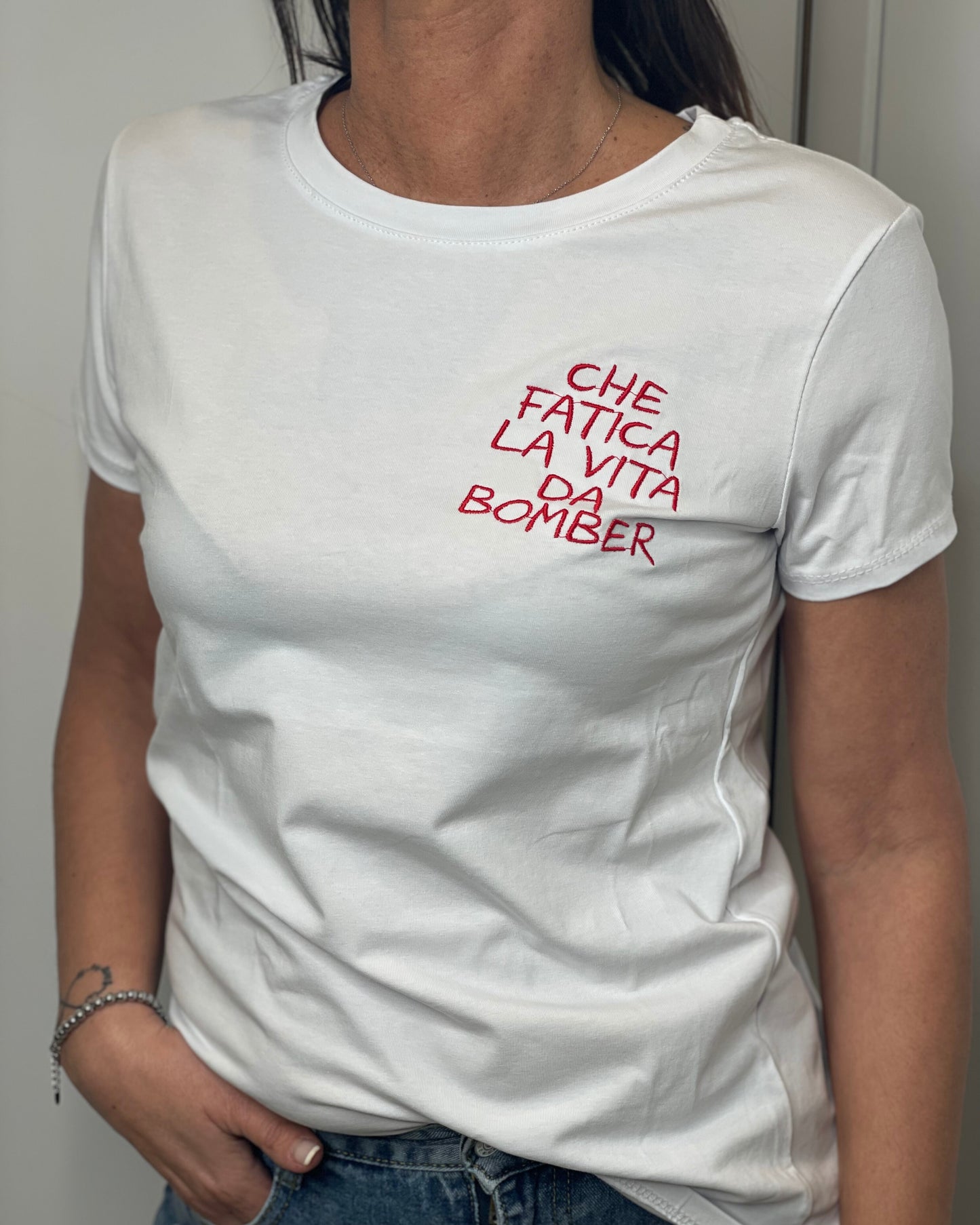 T-shirt scritte red