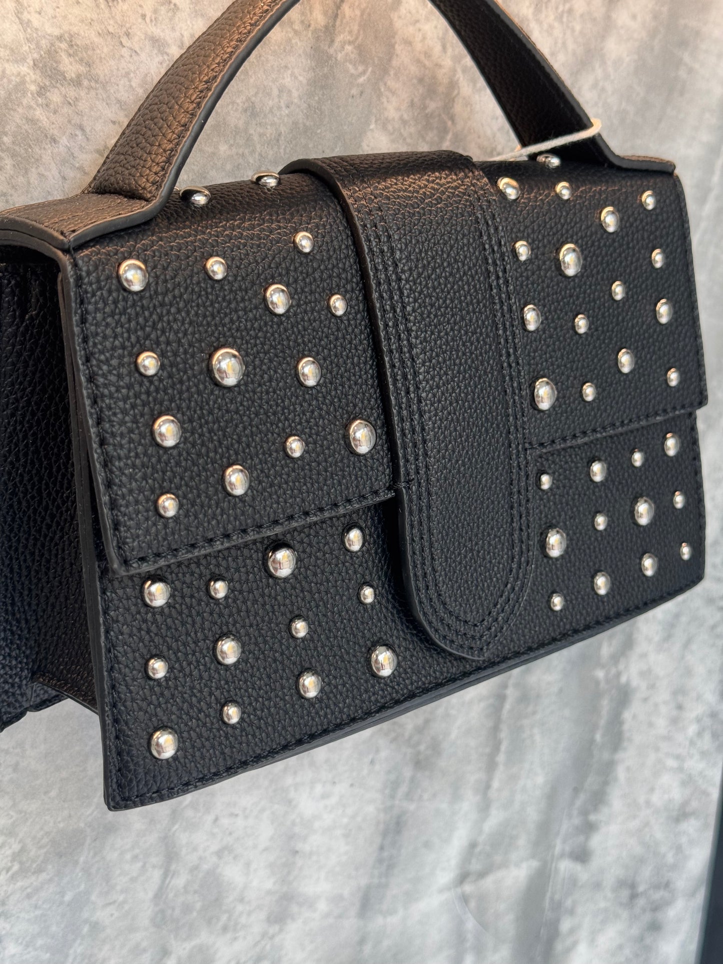 BORSA BORCHIE NERA
