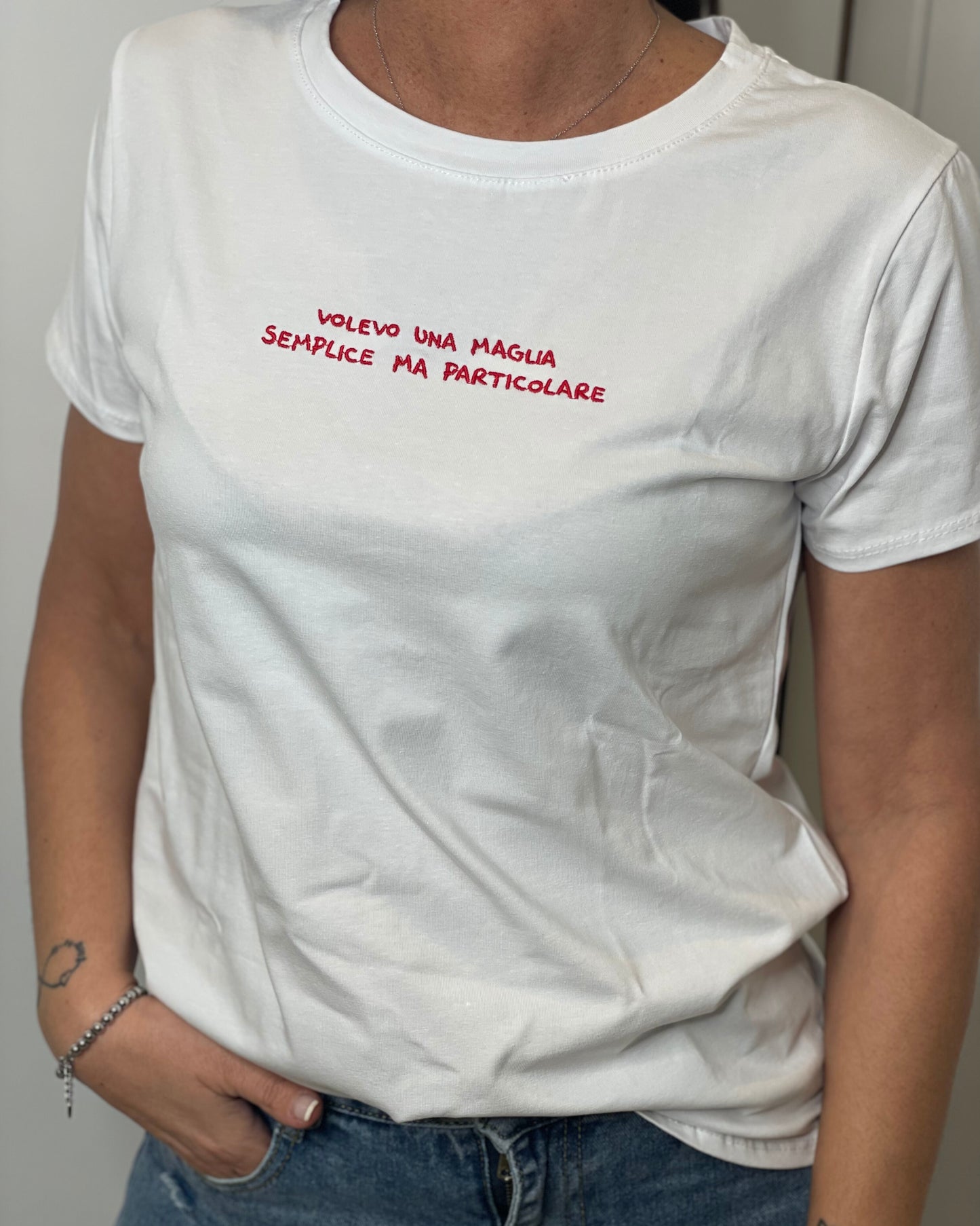 T-shirt scritte red