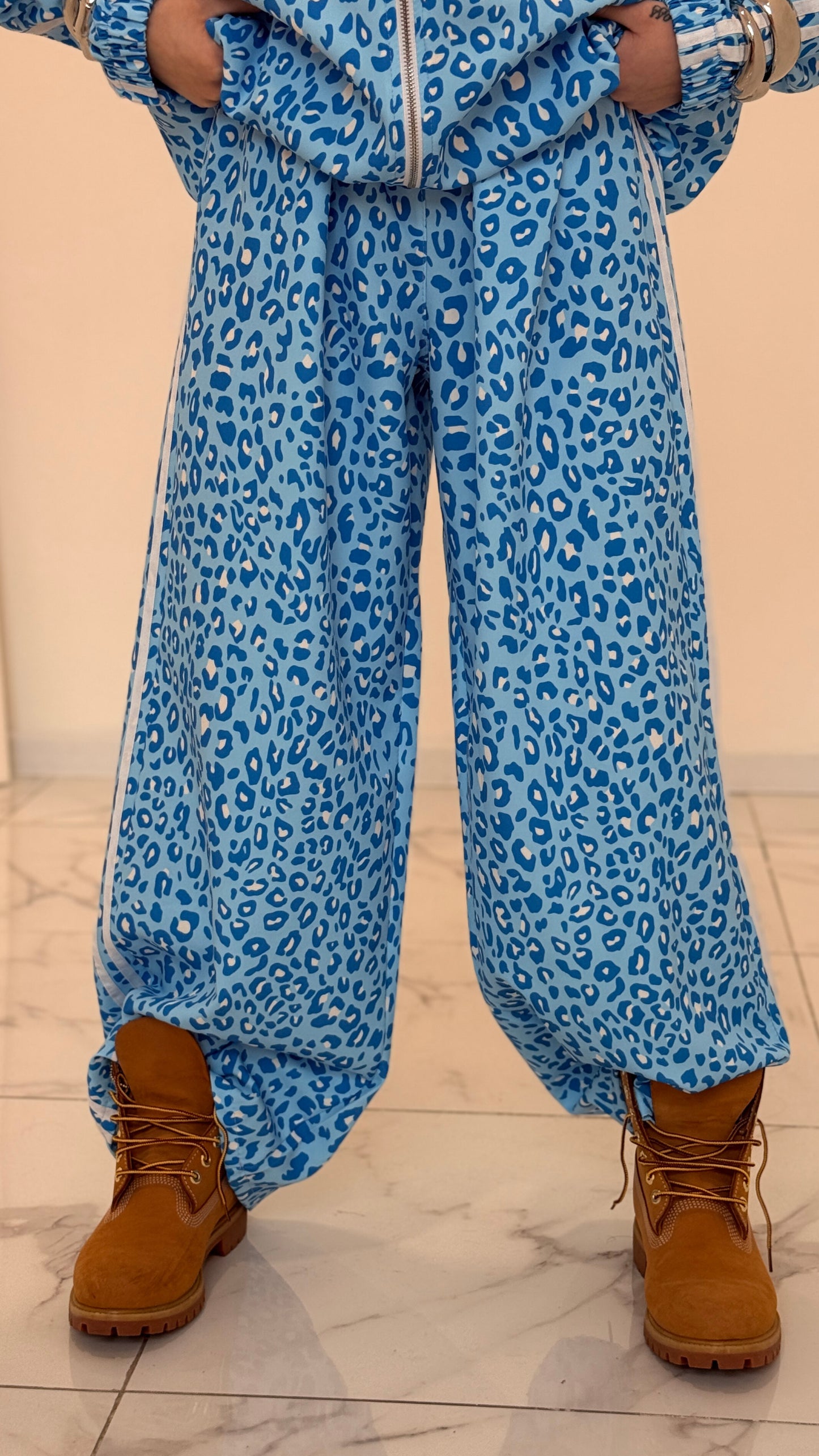 COMPLETO TUTA MACULATA AZZURRA