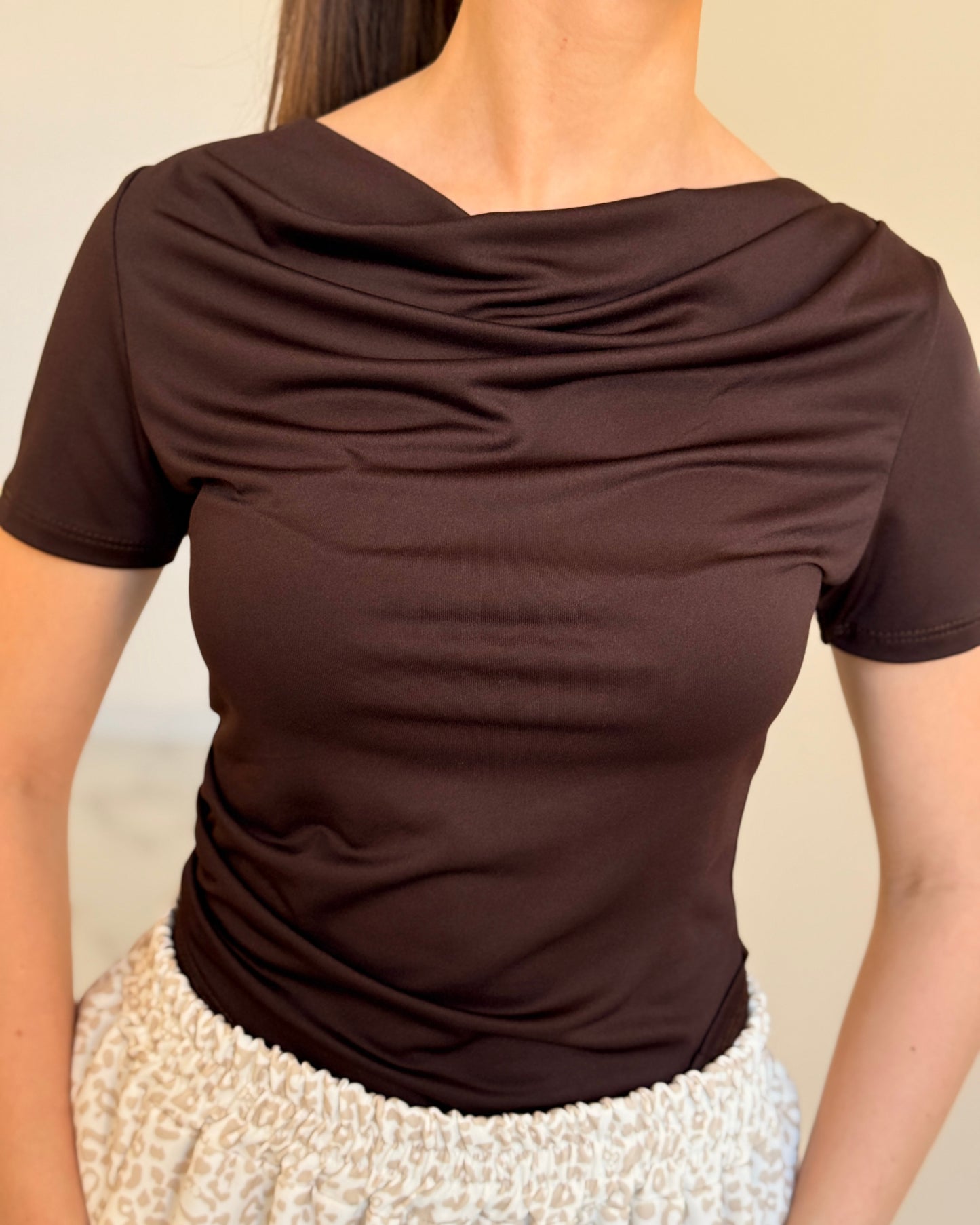 T-SHIRT ELETTRA MARRONE