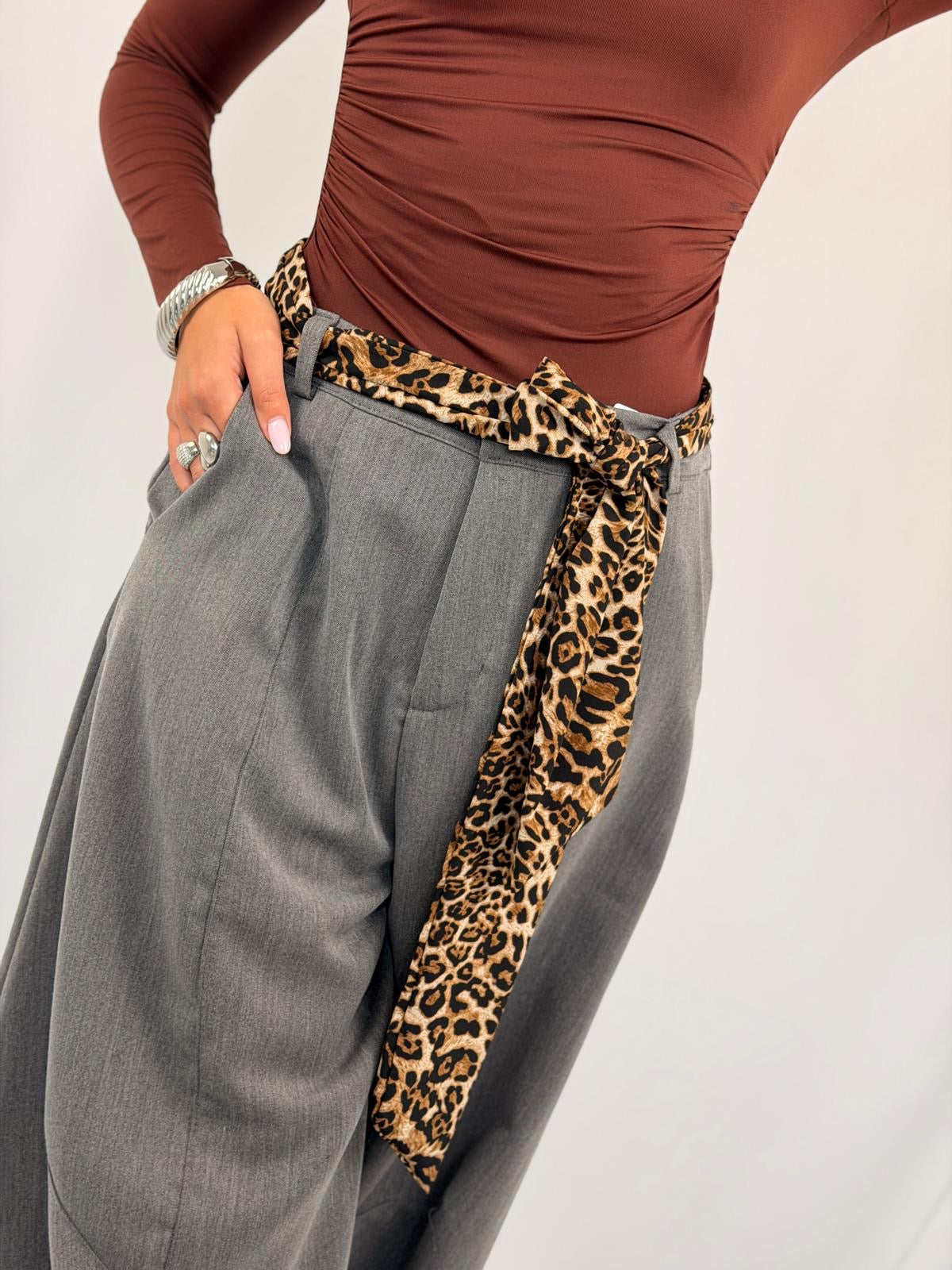 PANTA LEOPARD GRIGI