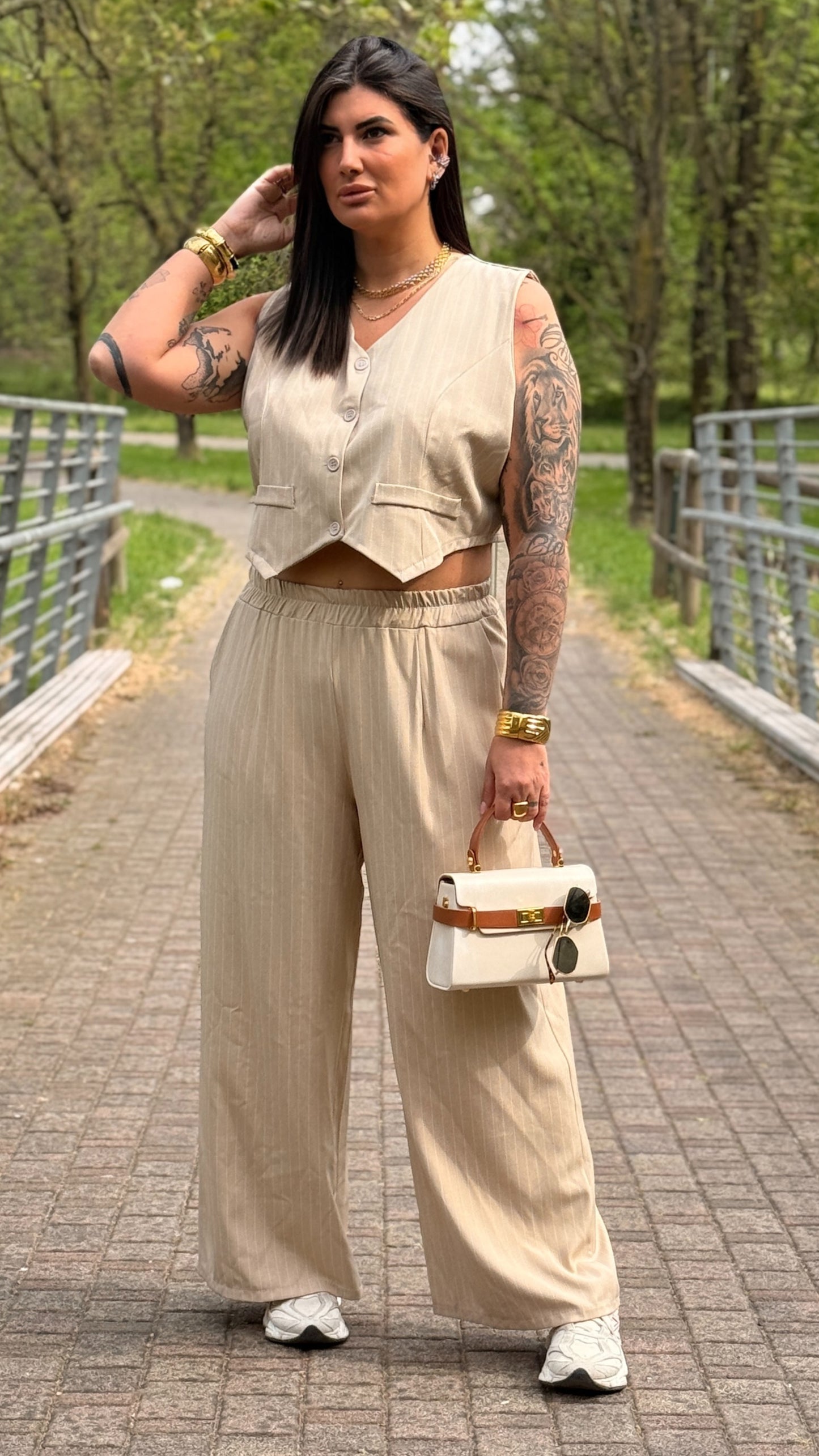 COMPLETO TAYDA CURVY BEIGE
