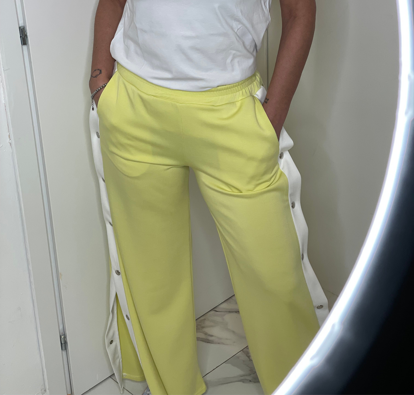 PANTA BUTTON