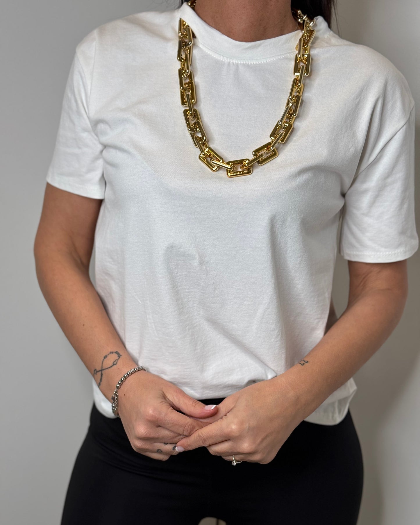 T-shirt catena