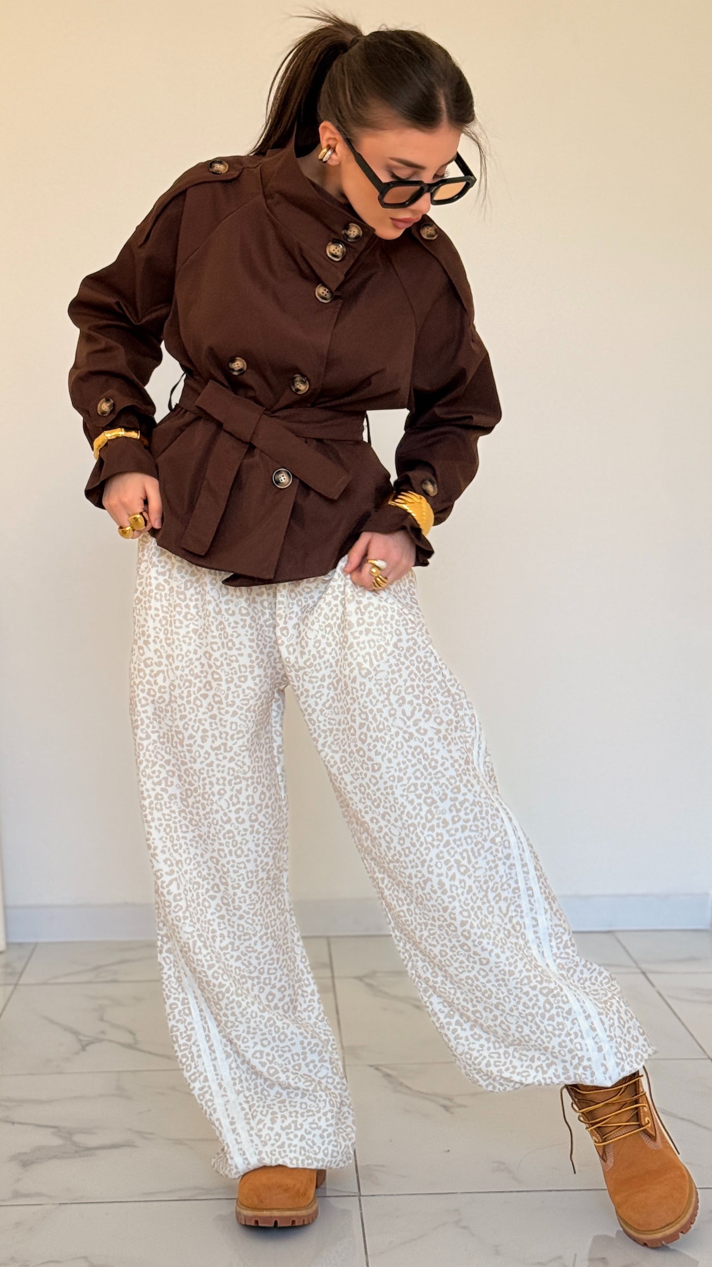TRENCH CORTO SELENE MARRONE