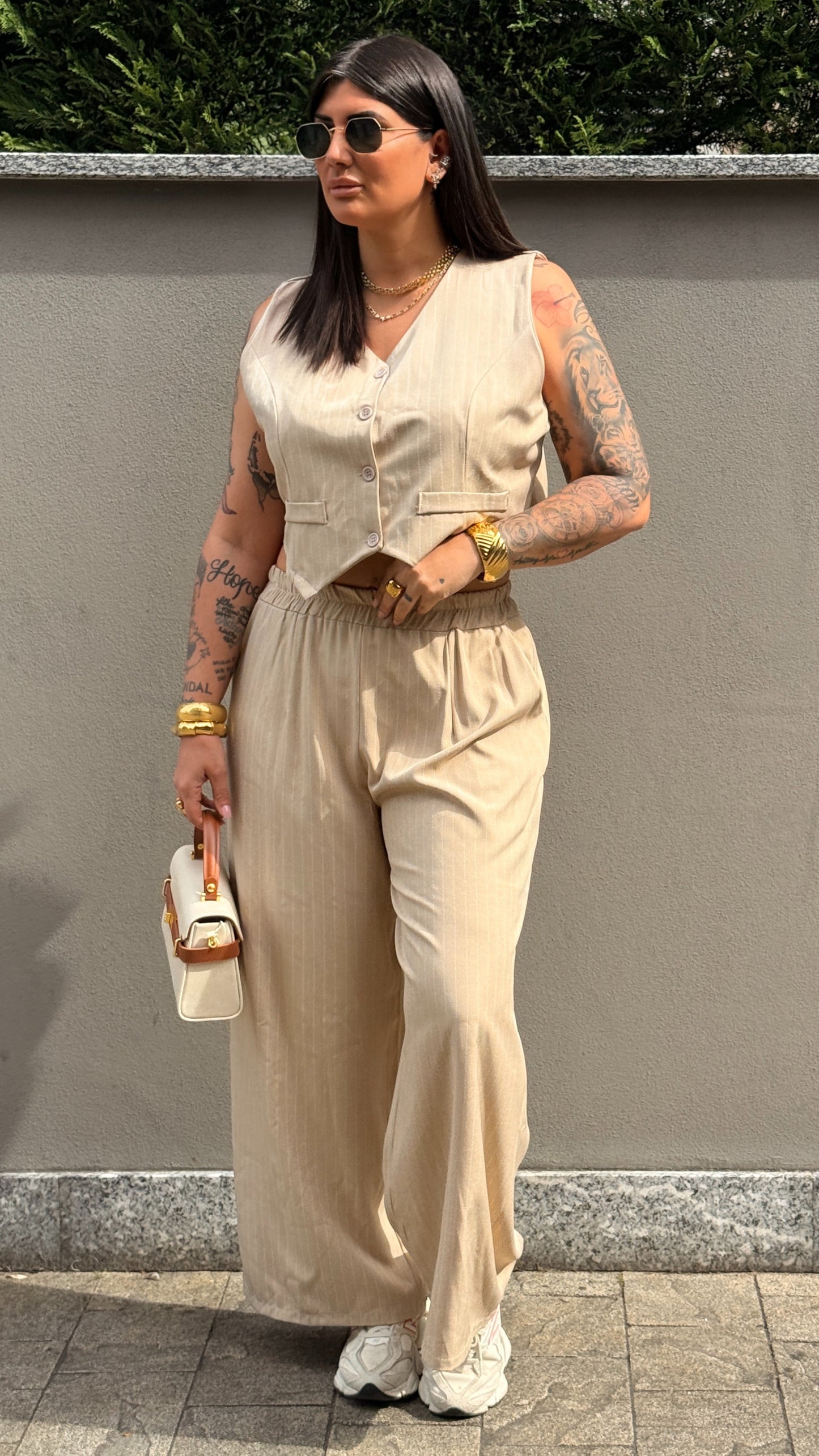 COMPLETO TAYDA CURVY BEIGE