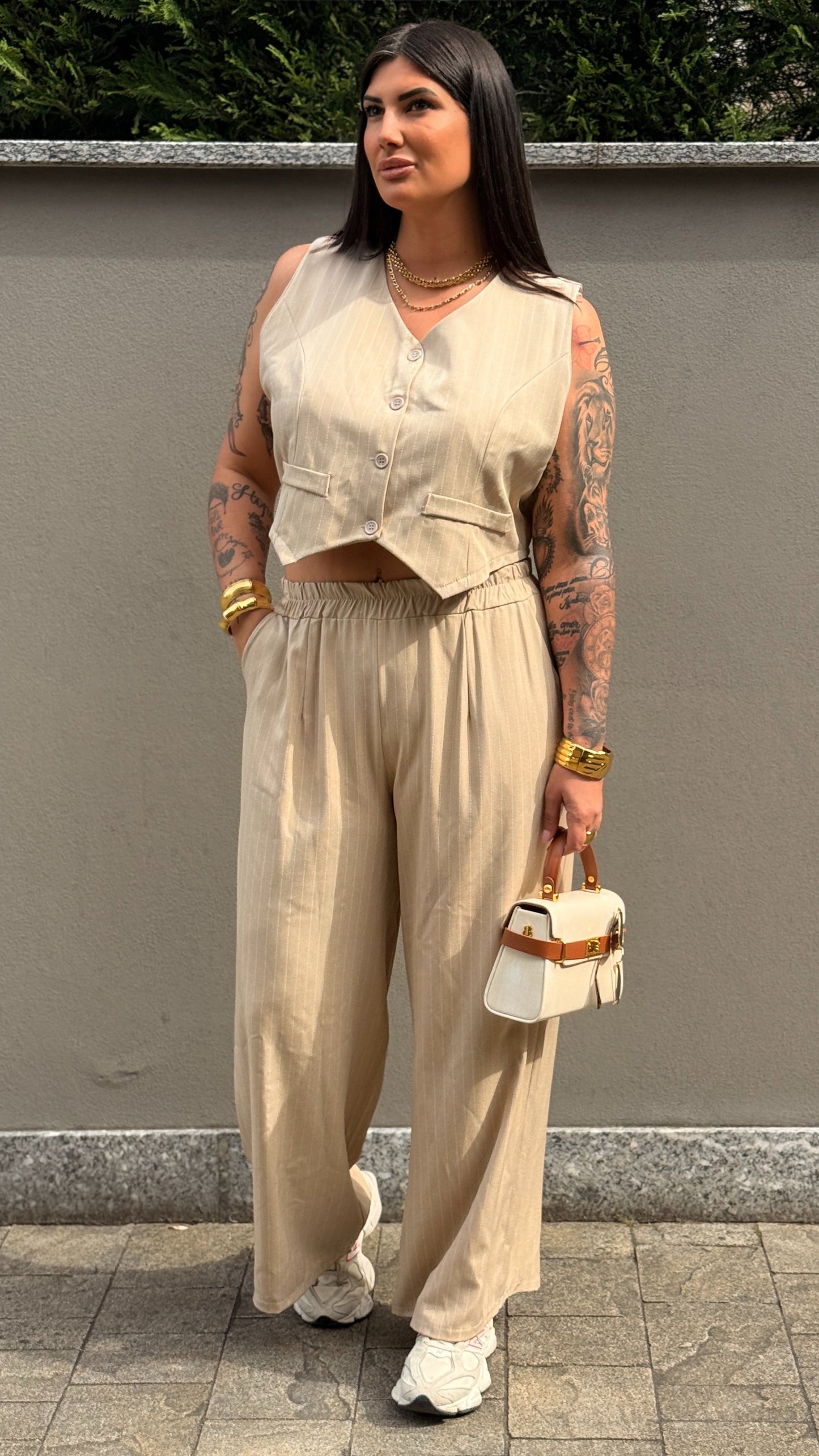 COMPLETO TAYDA CURVY BEIGE